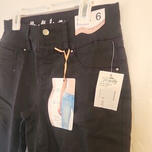 Black High-Waisted Jeans